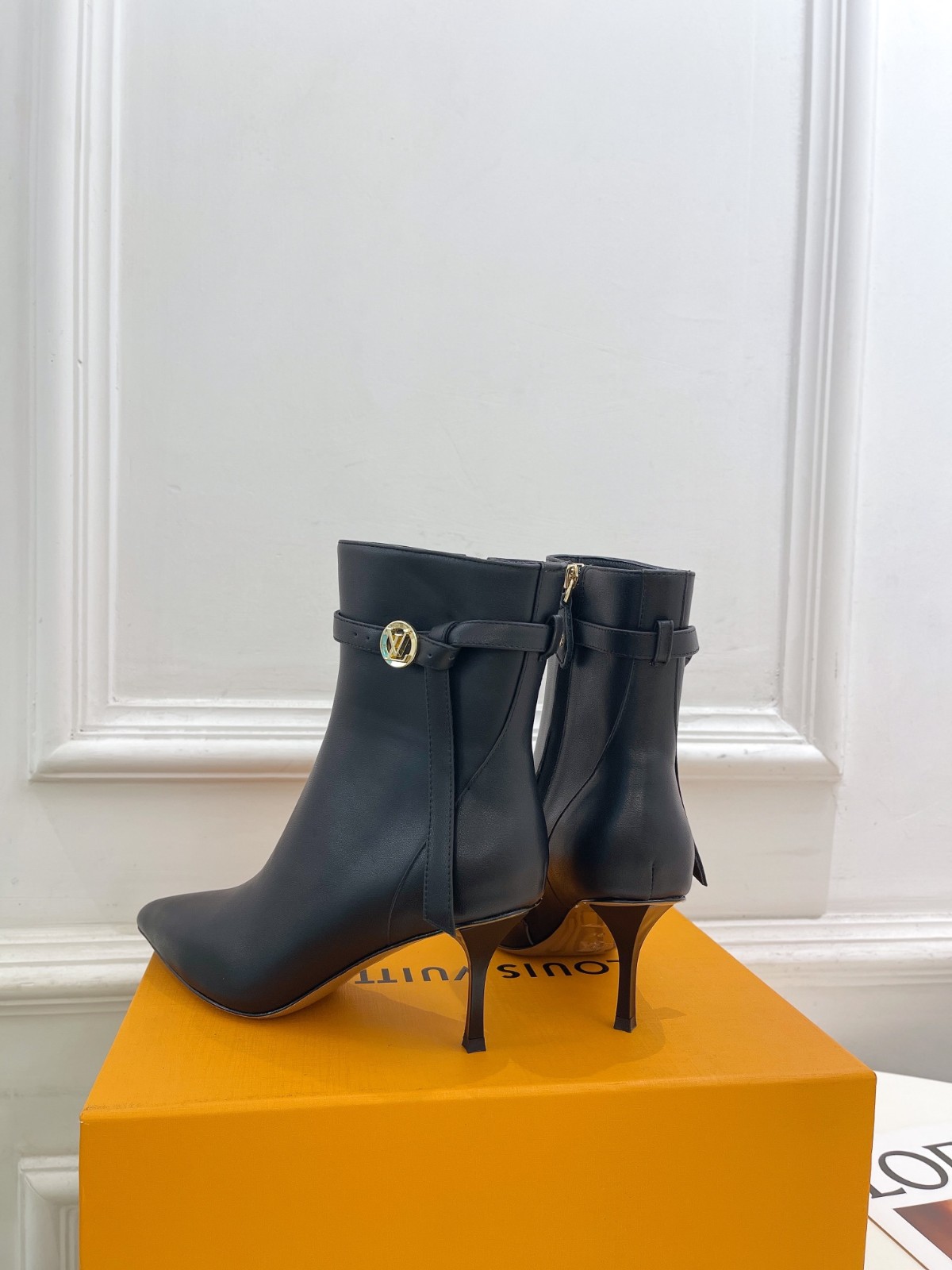 024 46123148 size 34-41