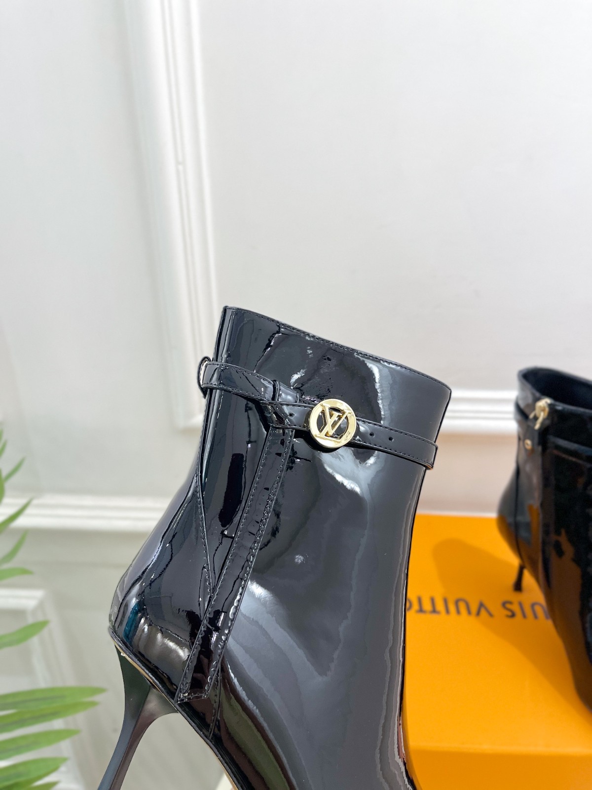 023 46123148 size 34-41