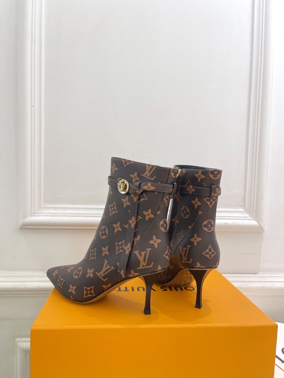 022 46123148 size 34-41
