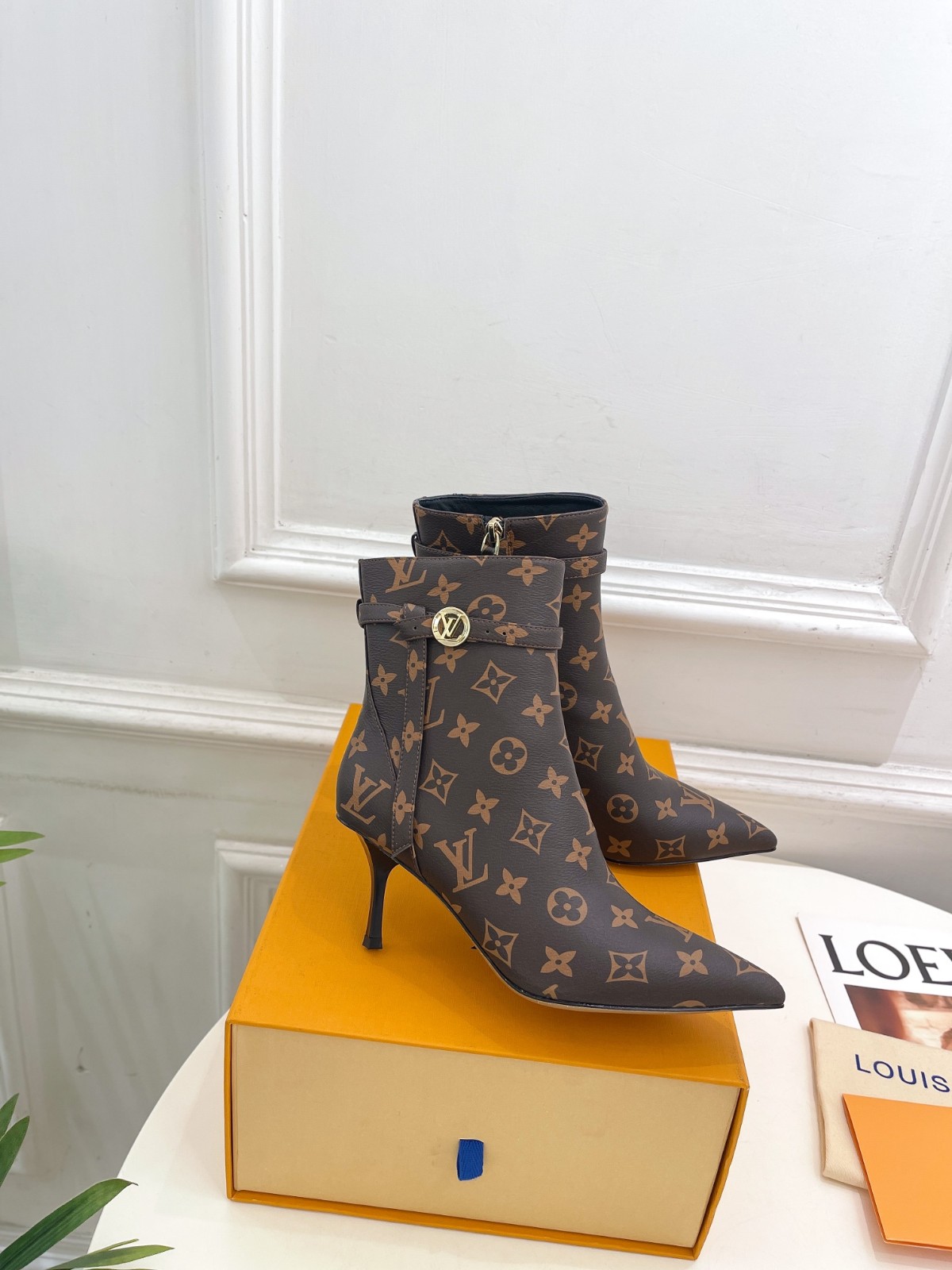 022 46123148 size 34-41