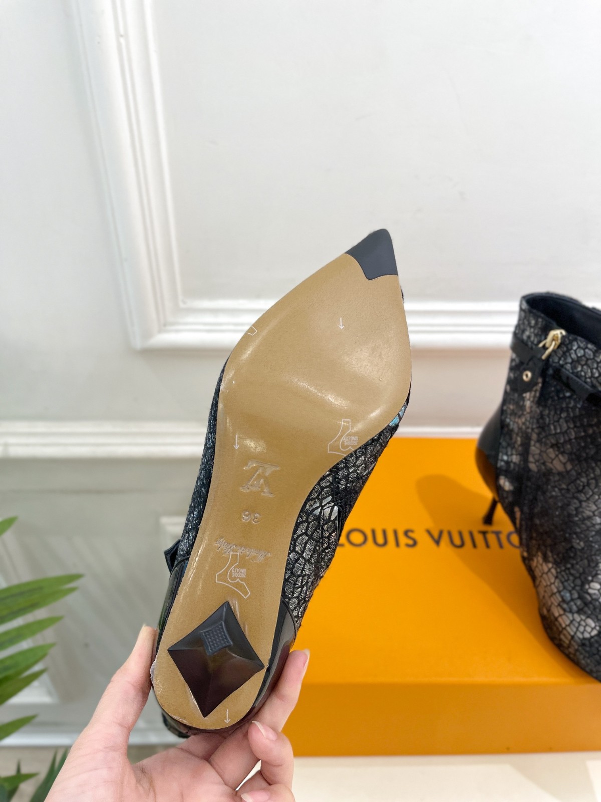 019 46123148 size 34-41