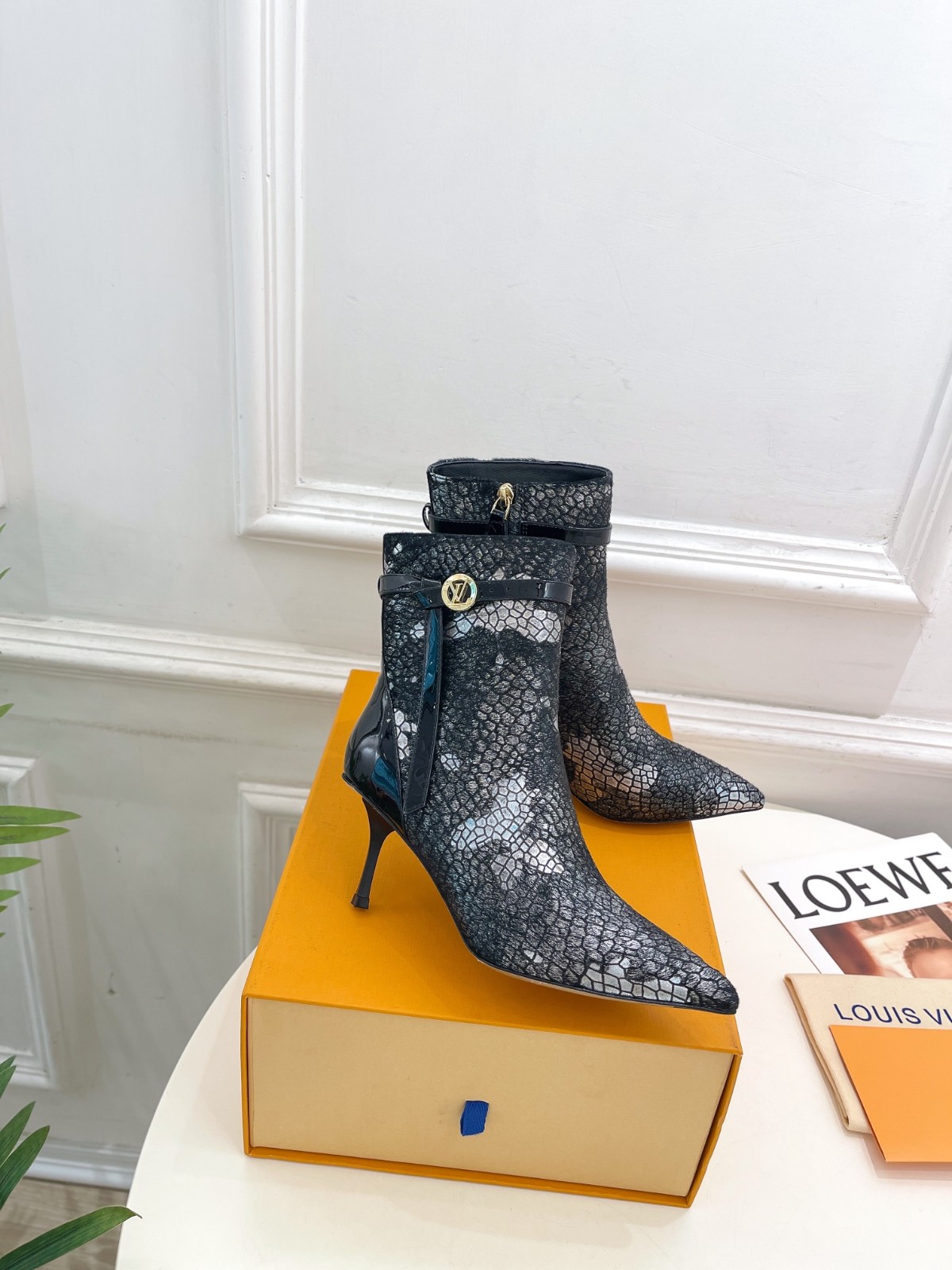 019 46123148 size 34-41