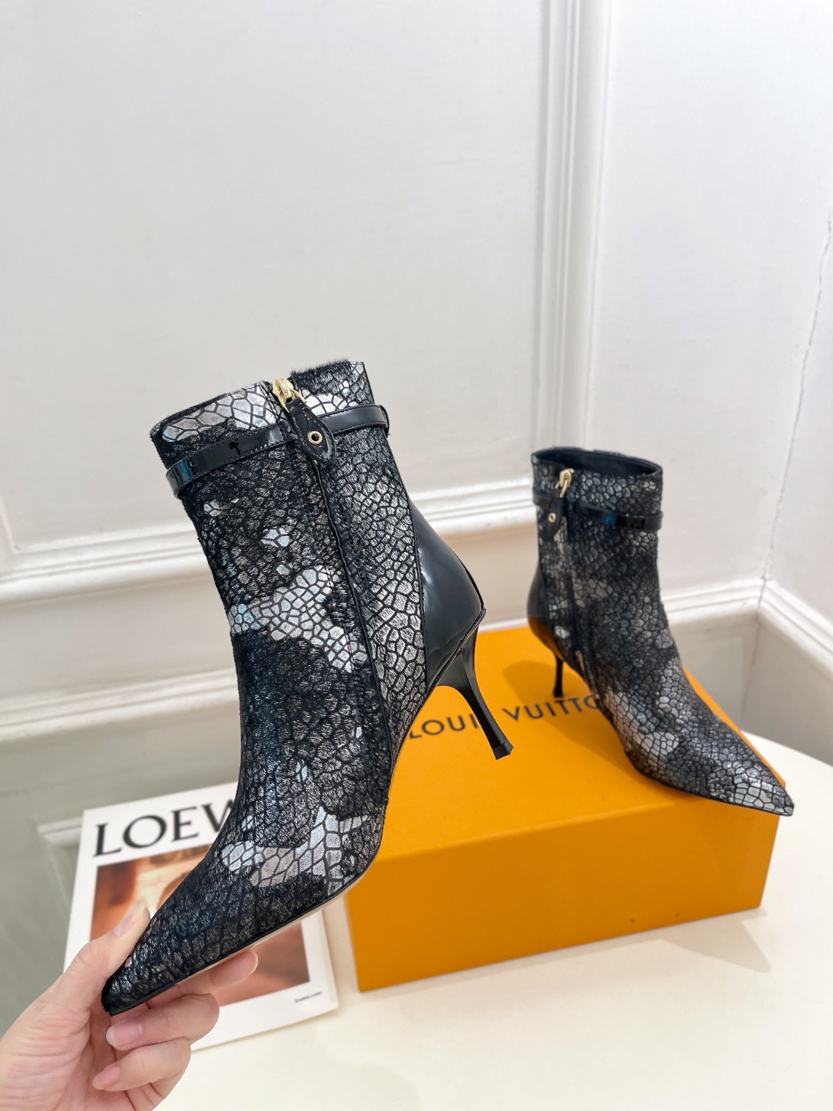 019 46123148 size 34-41
