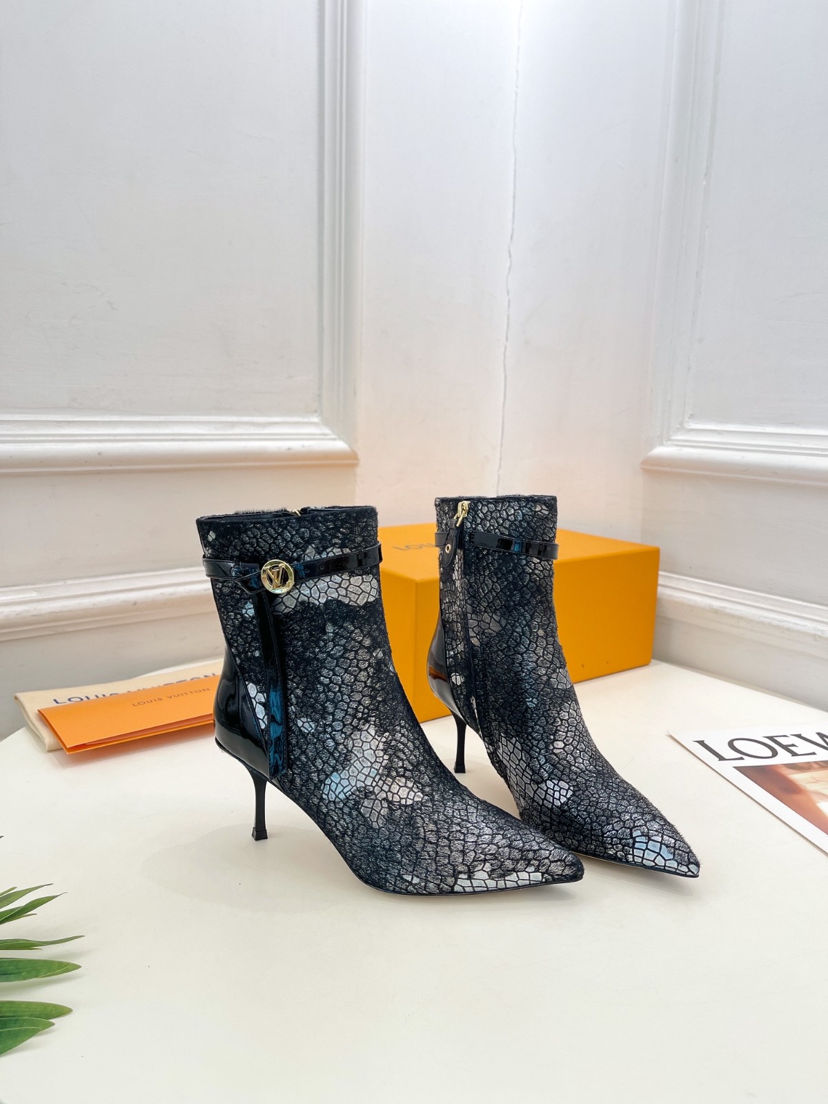 019 46123148 size 34-41