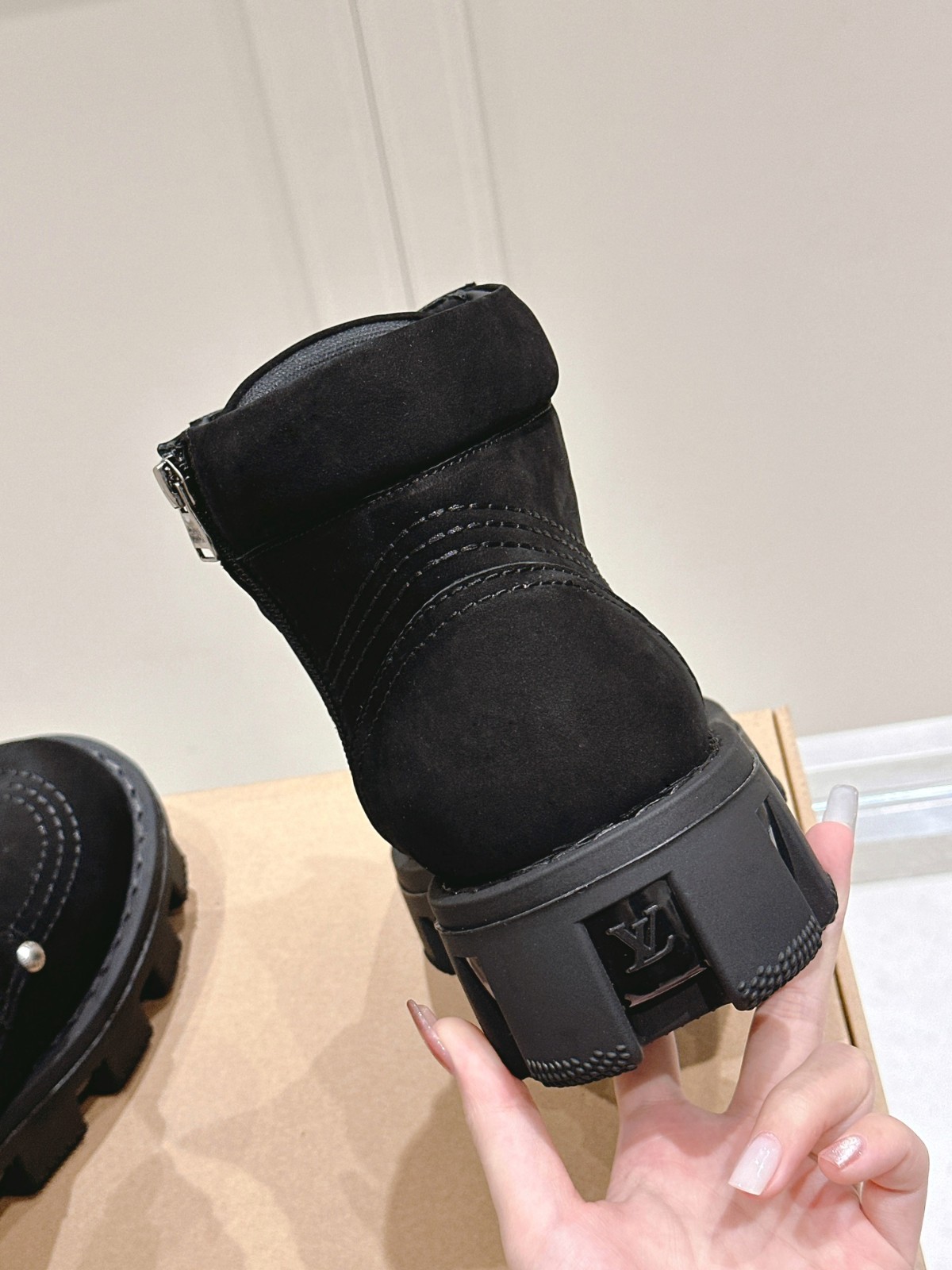 017 48123152 size 35-45