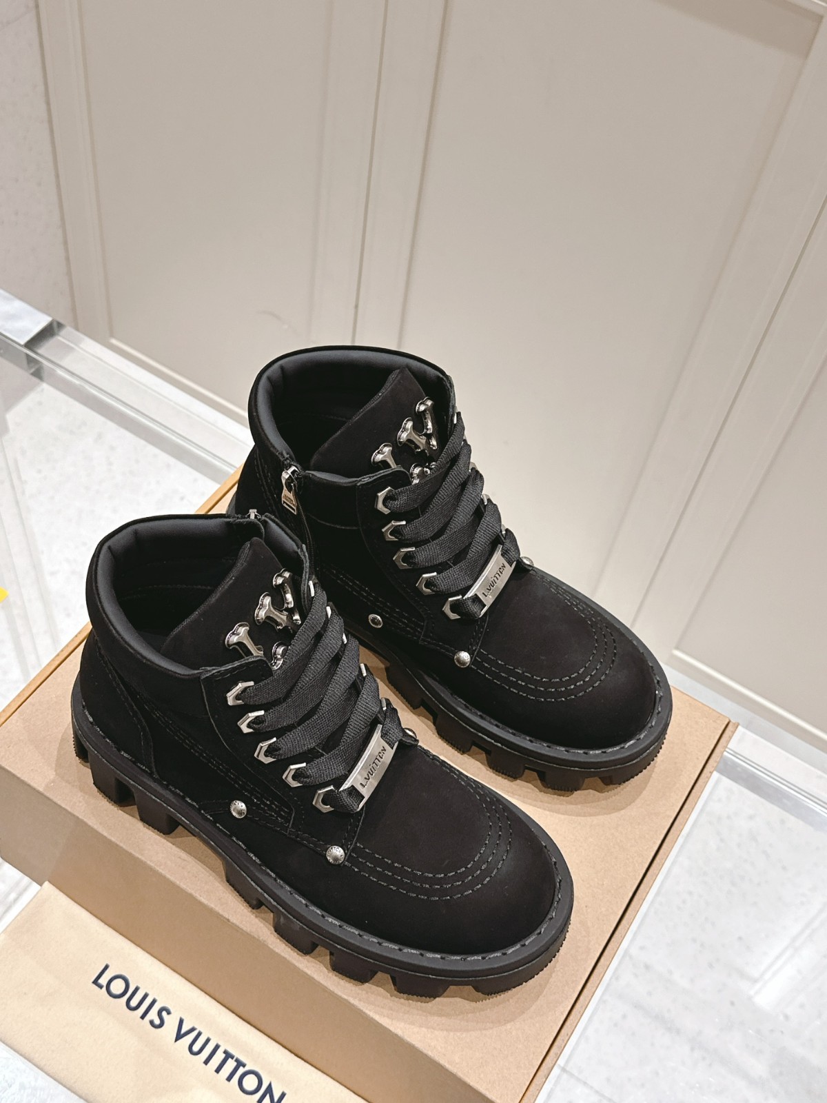017 48123152 size 35-45
