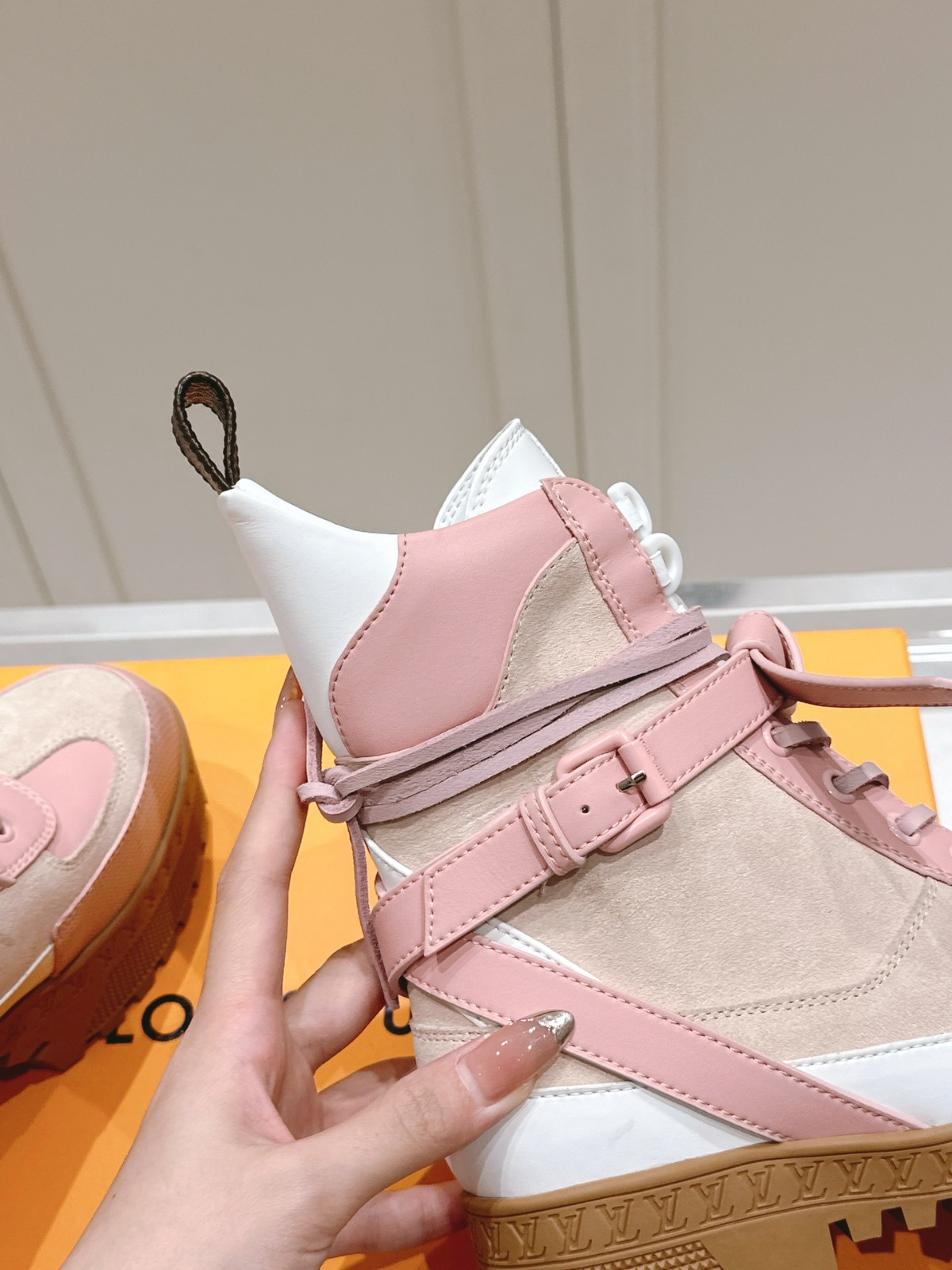 010 42123137 size 35-42