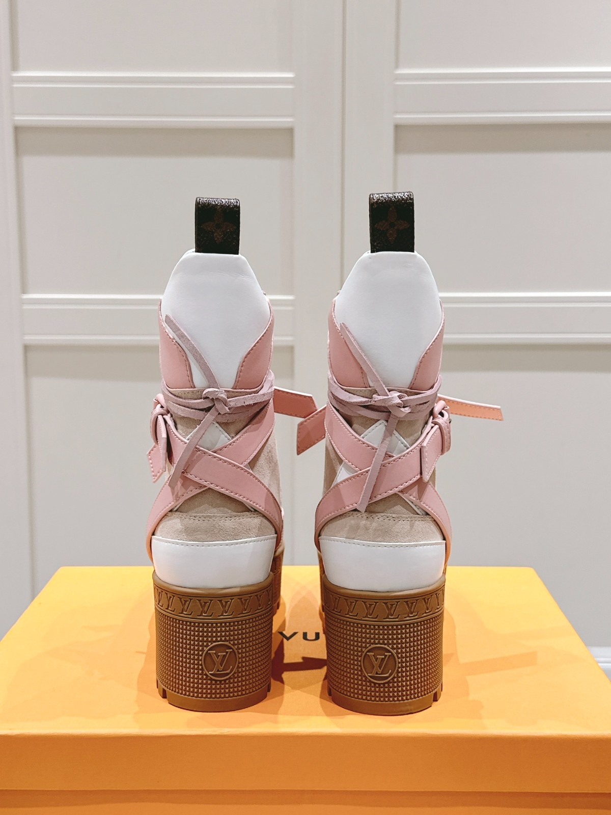010 42123137 size 35-42