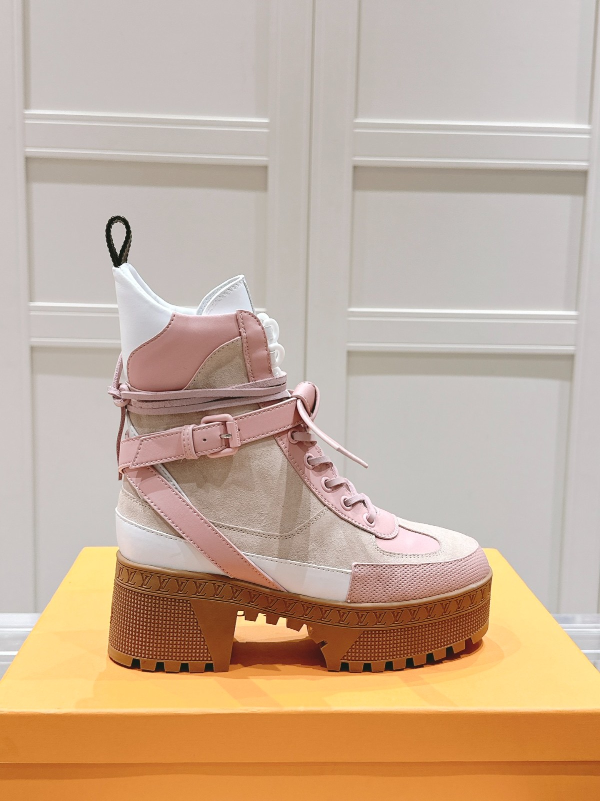 010 42123137 size 35-42