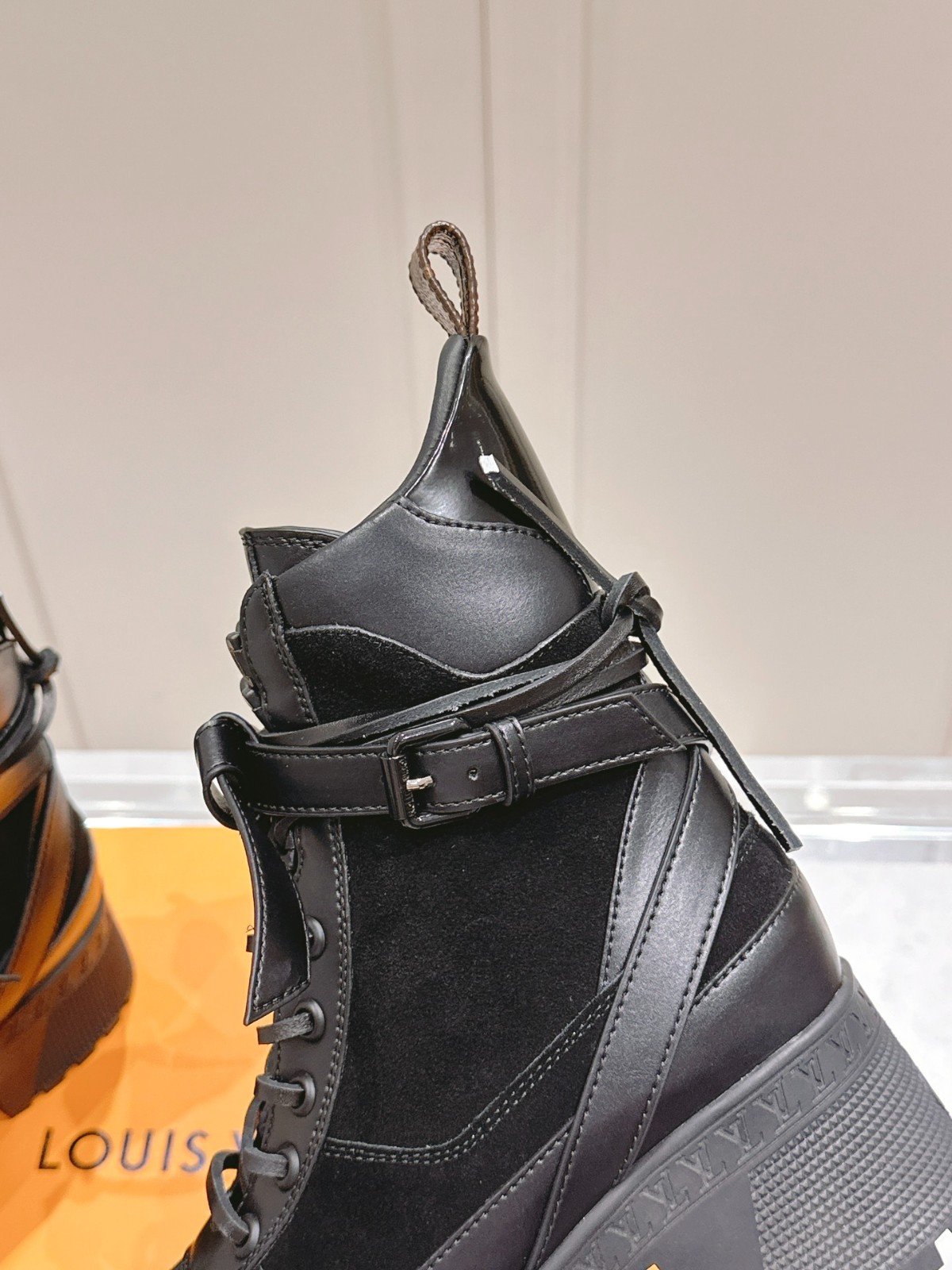 009 42123137 size 35-42