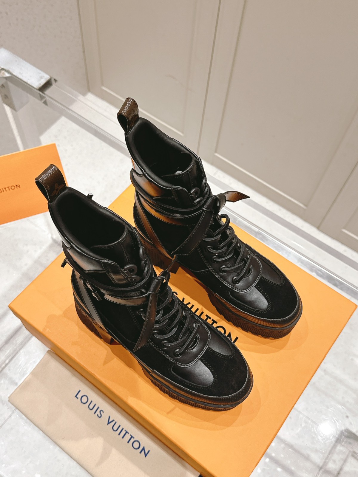 009 42123137 size 35-42