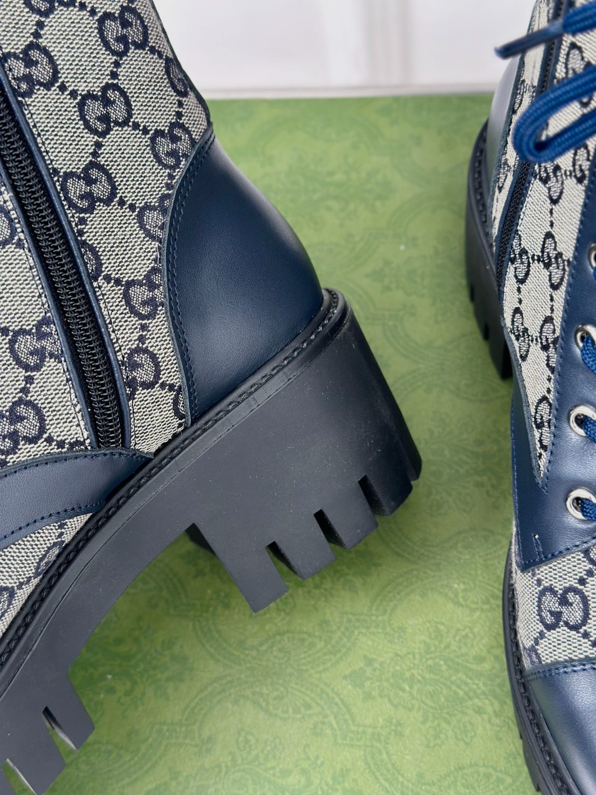 032 40123133 size 35-41