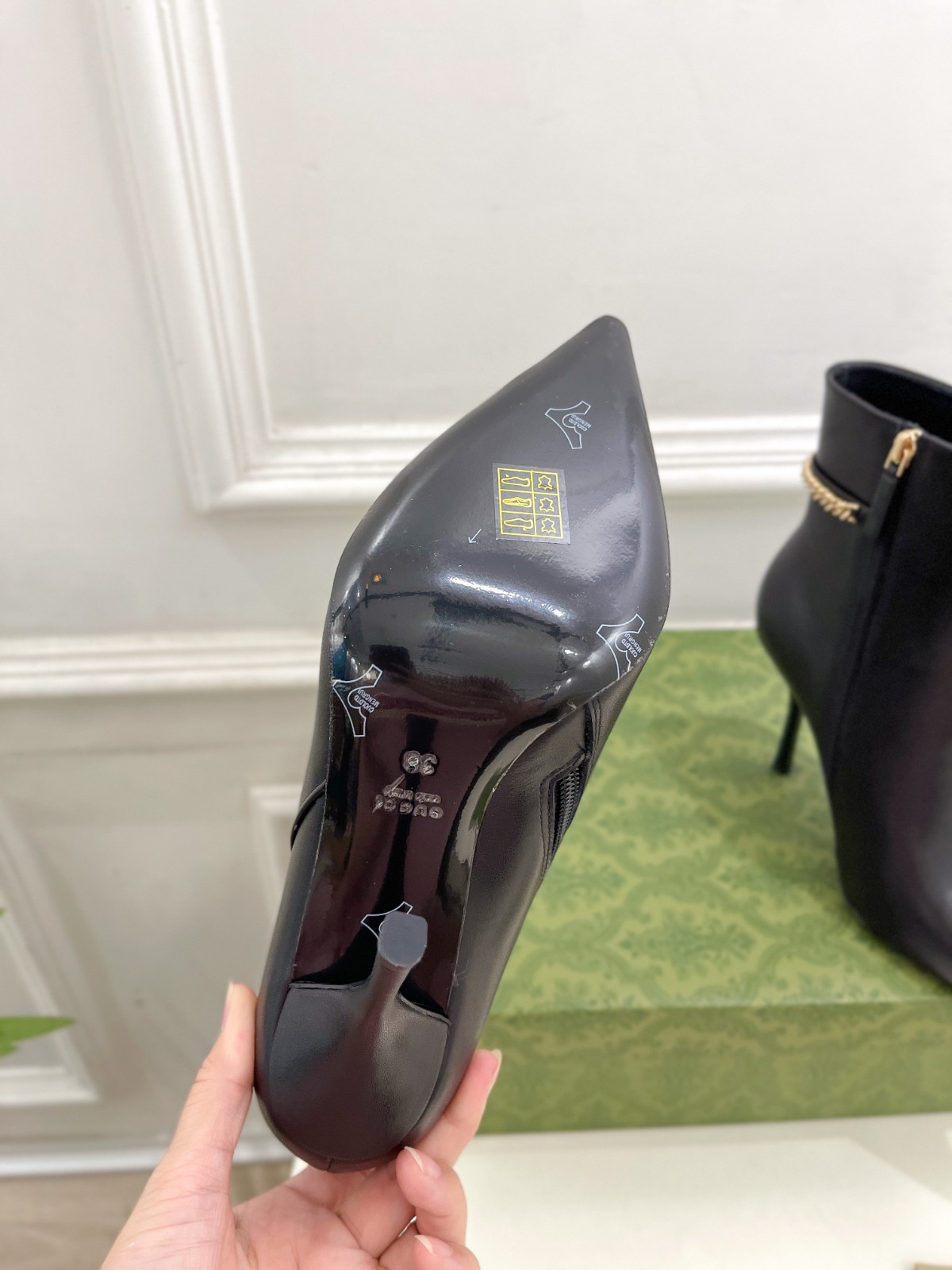 024 40123133 size 35-42