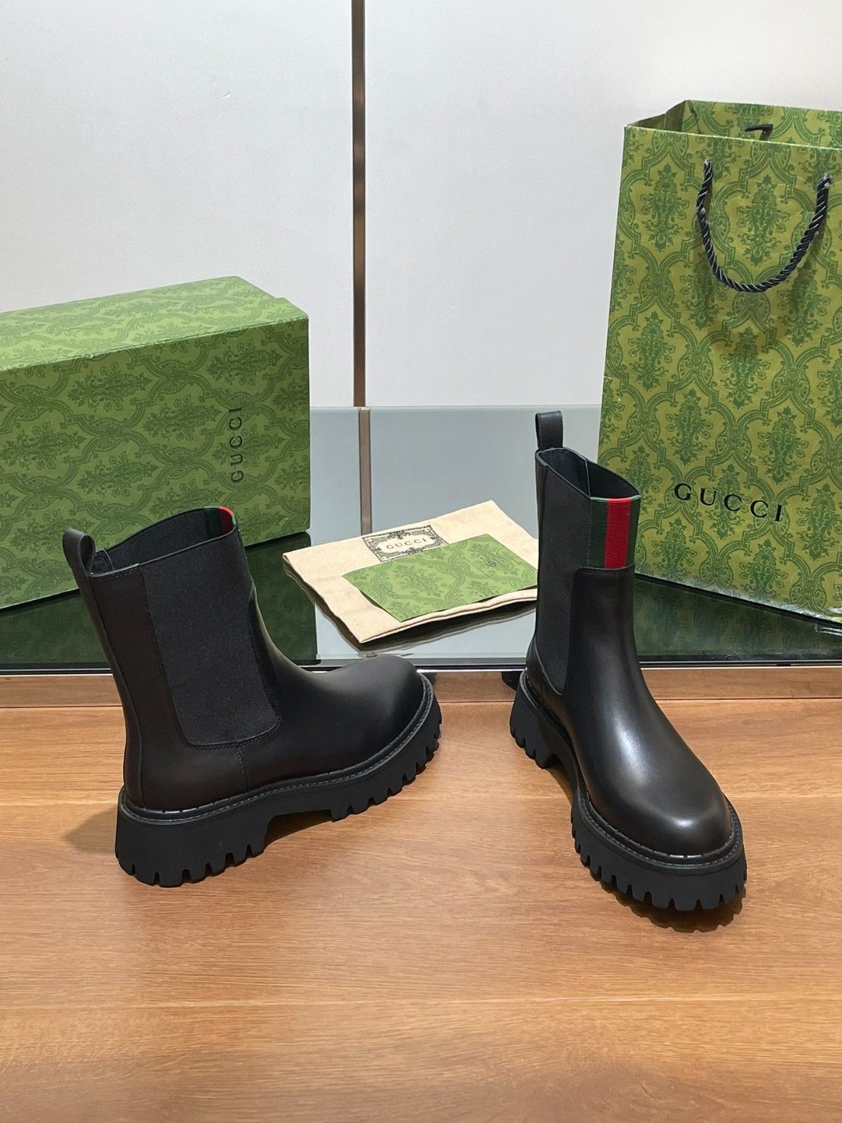 021 40123133 size 35-42