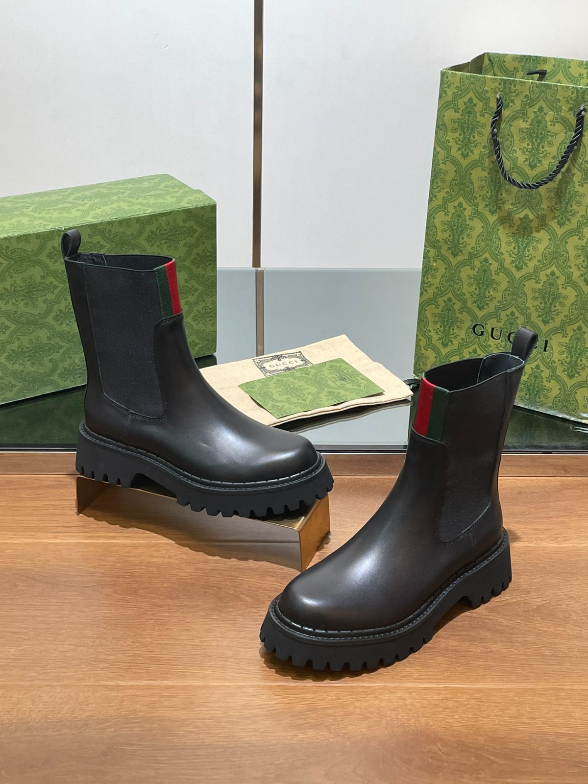 021 40123133 size 35-42
