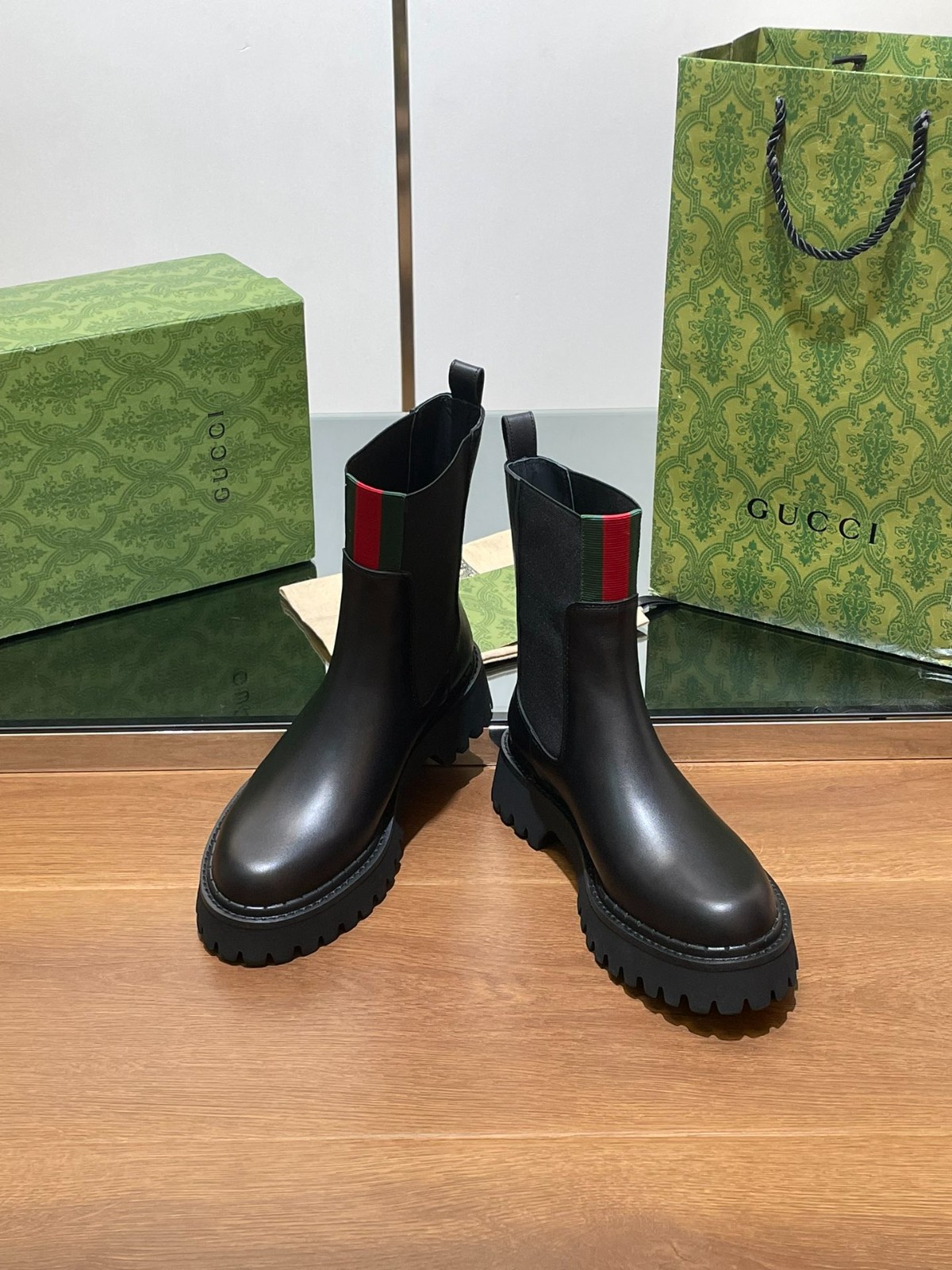 021 40123133 size 35-42