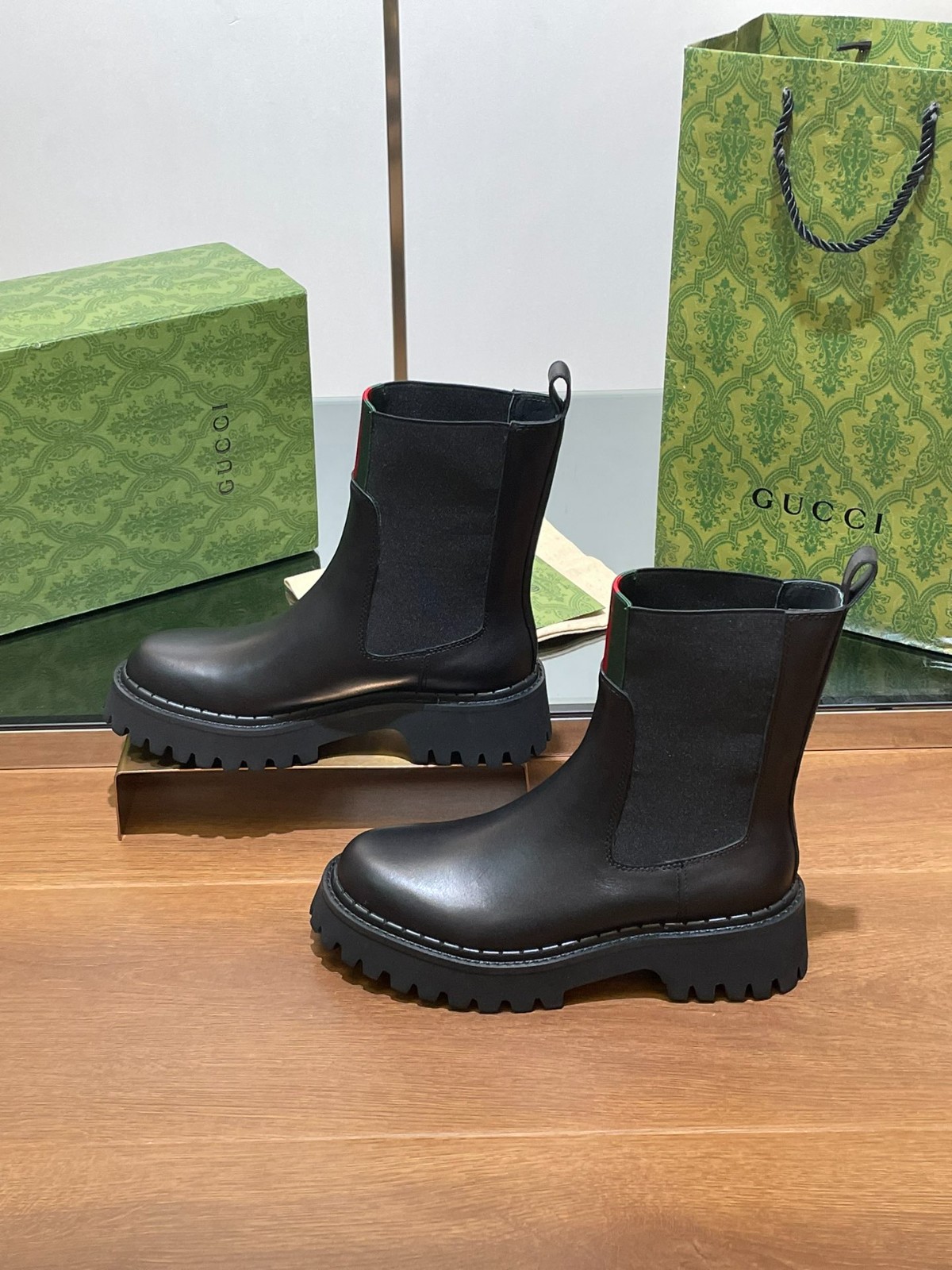 021 40123133 size 35-42