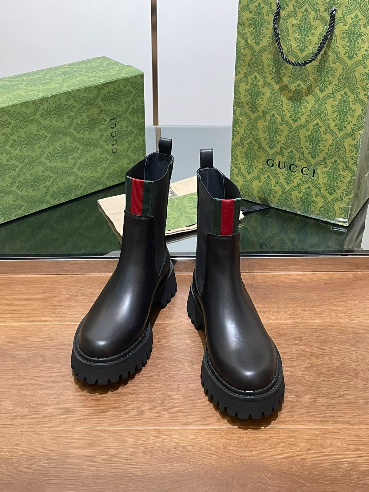 021 40123133 size 35-42
