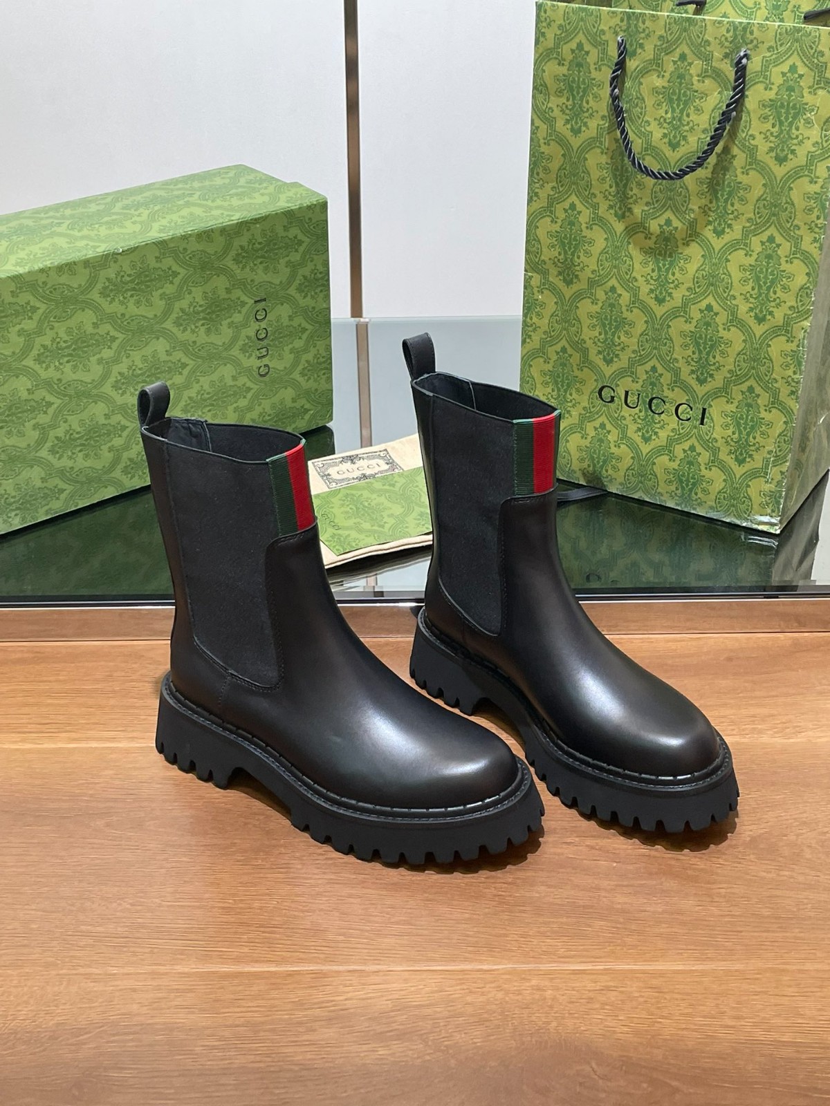 021 40123133 size 35-42