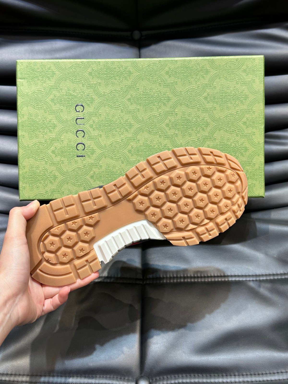 008 40123133 size 38-45