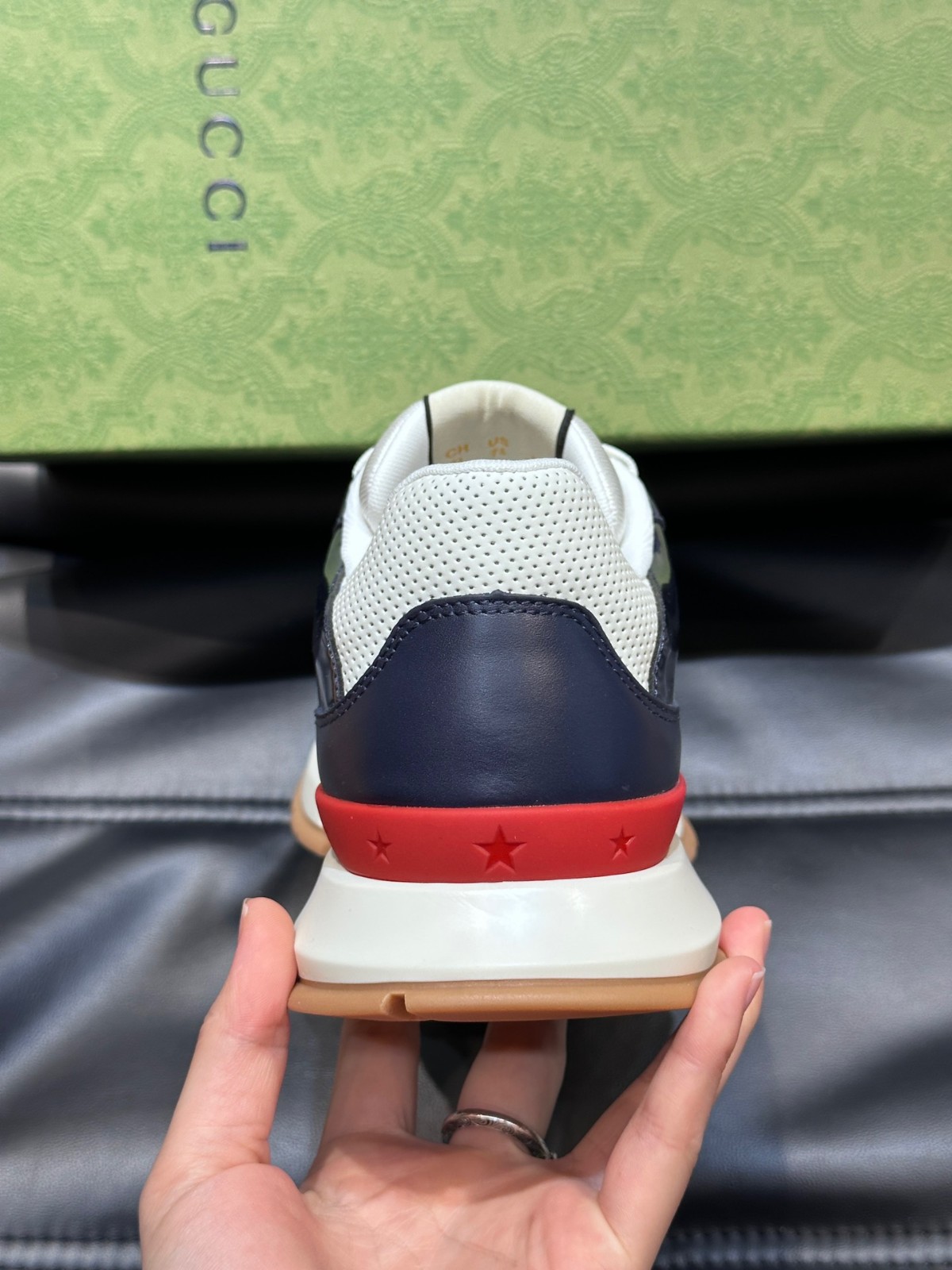 008 40123133 size 38-45