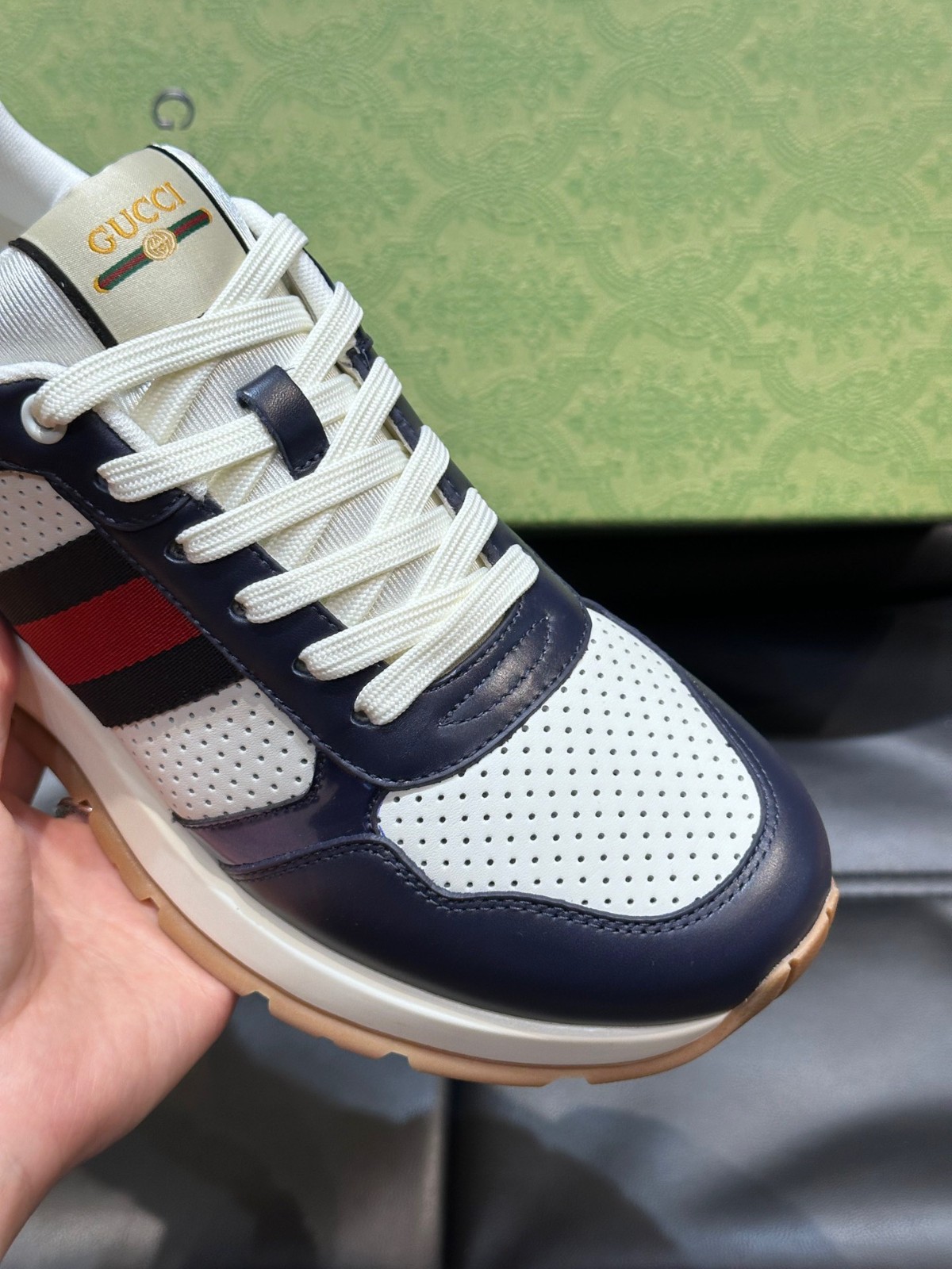 008 40123133 size 38-45