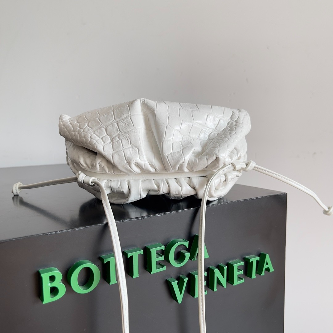 116 size 23x15x5cm