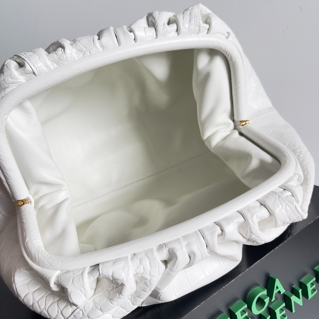 115 size 38x20x8.5cm
