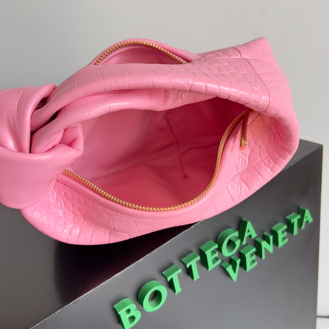105 size 23x15x5cm