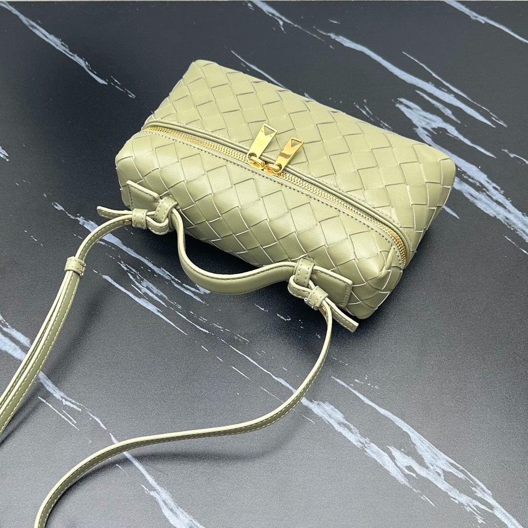 065 78123211 size 22×12.5×5cm