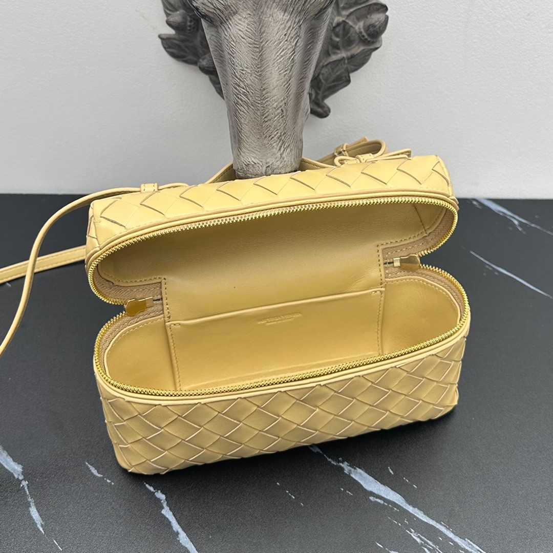 061 78123211 size 22×12.5×5cm