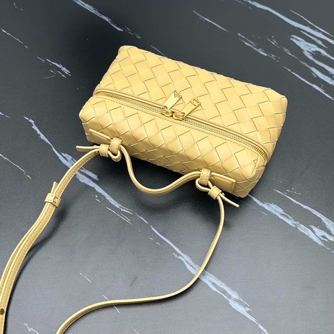 061 78123211 size 22×12.5×5cm
