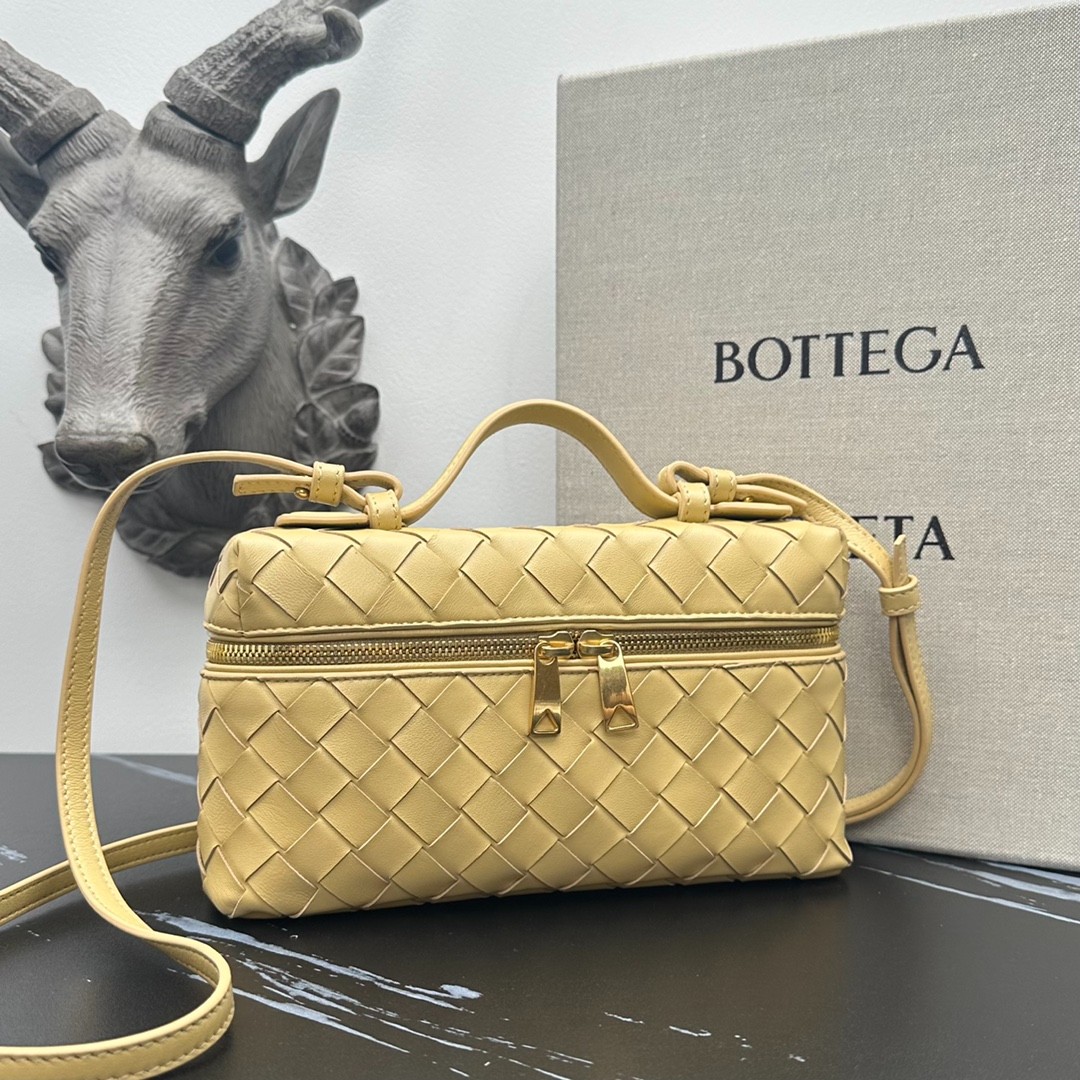 061 78123211 size 22×12.5×5cm