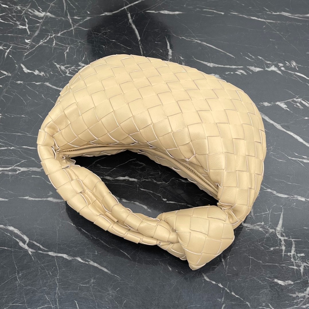 036 58123172 size 28×23×8cm