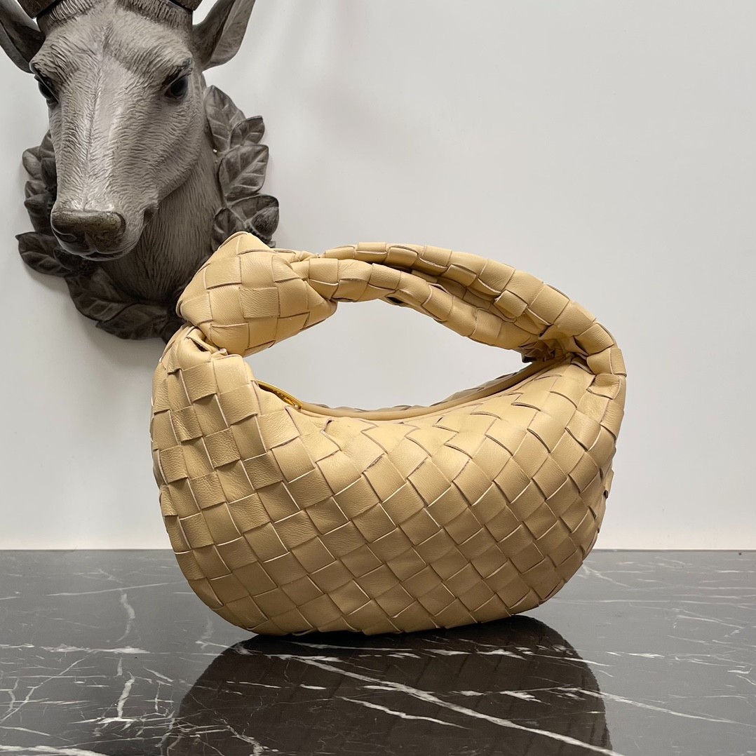 036 58123172 size 28×23×8cm