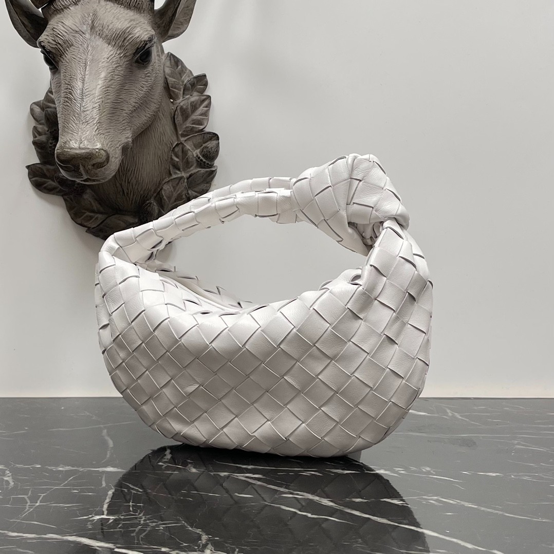 022 58123172 size 28×23×8cm
