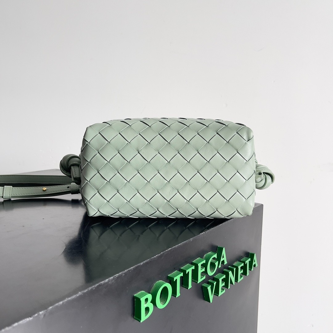 008 82123216 size 19x12x9cm
