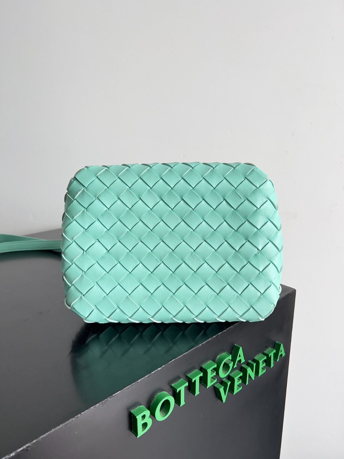 005 98123264 size 21x17x16.5cm
