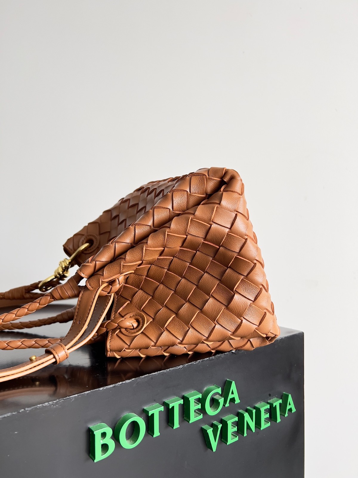 004 98123264 size 21x17x16.5cm