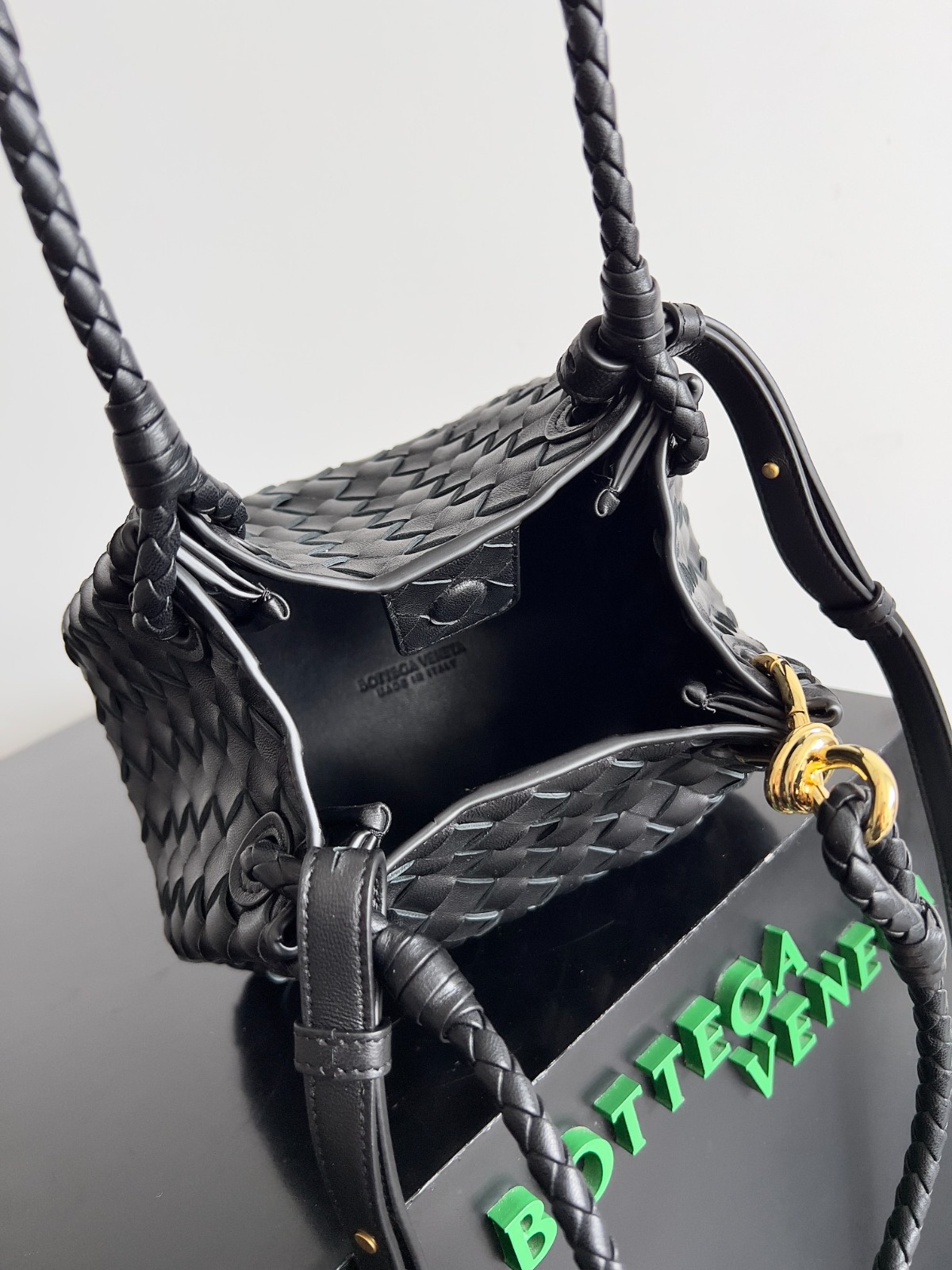 003 98123264 size 21x17x16.5cm