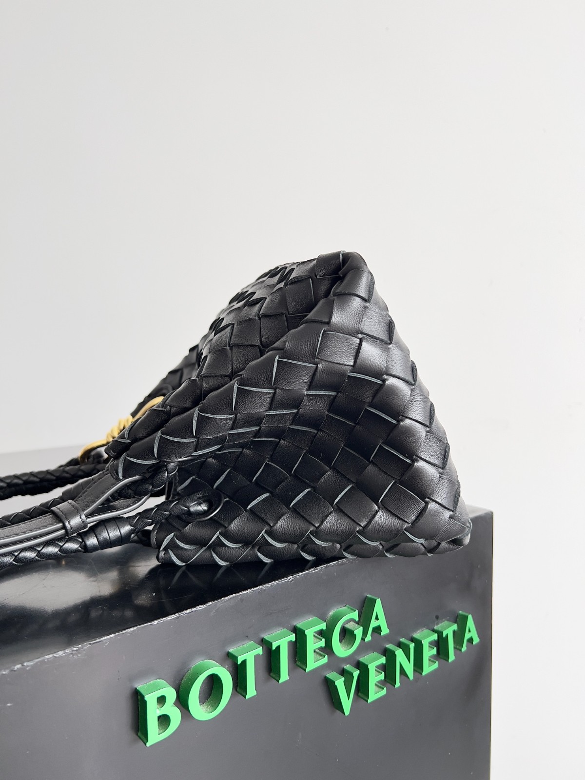 003 98123264 size 21x17x16.5cm