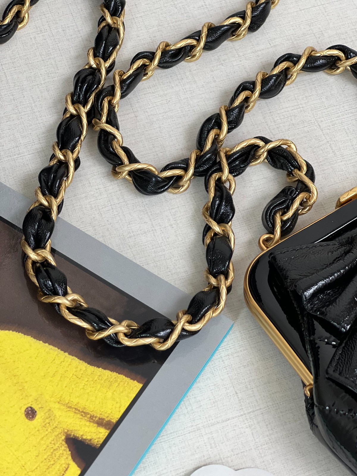 054 68123201 size 13x10x3.5cm