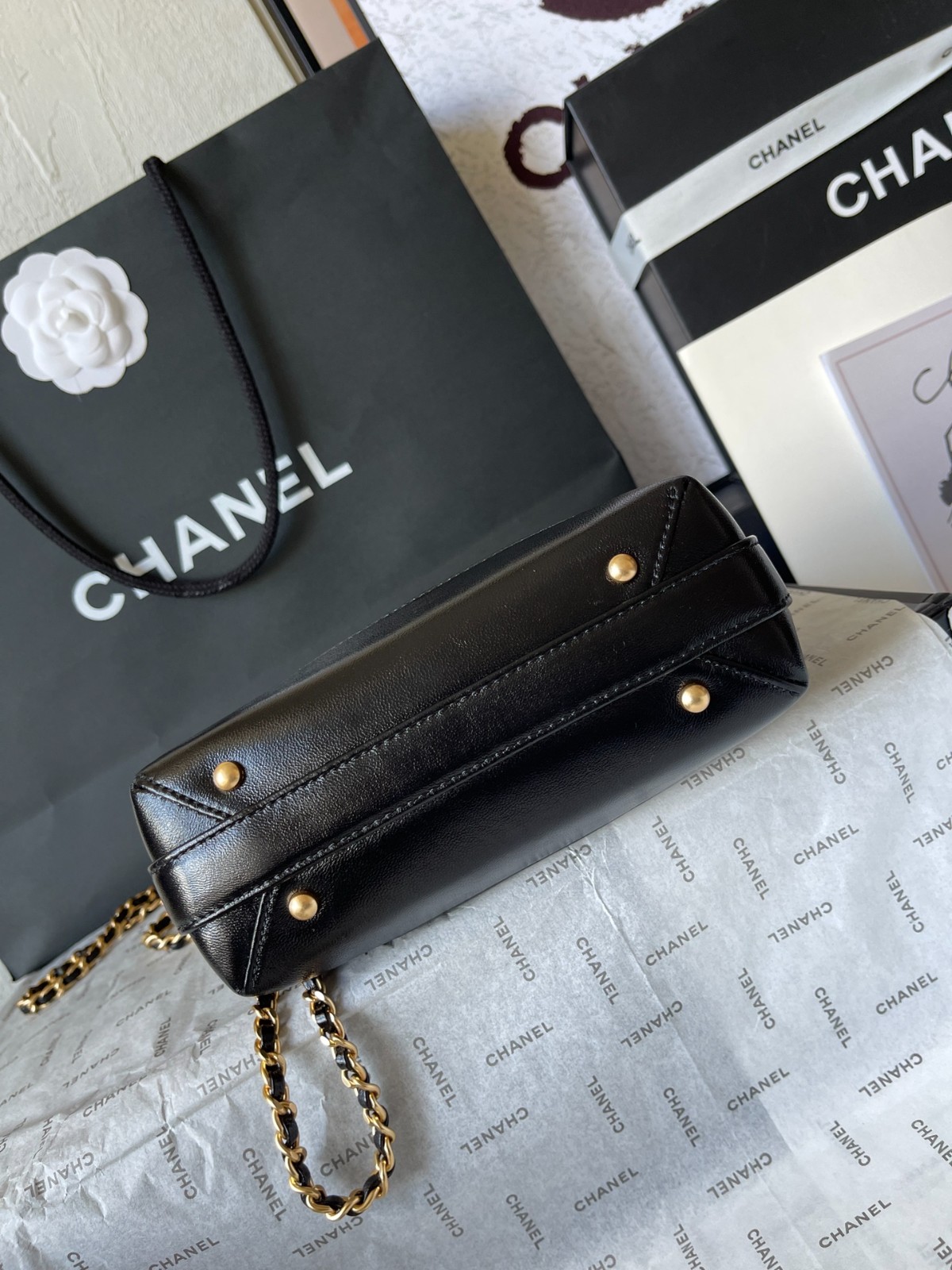 028 68123199;78123221 size 12×18×7cm;size 16×23.5×8cm