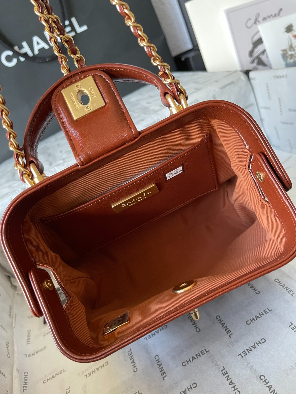 026 68123199;78123221 size 12×18×7cm;size 16×23.5×8cm