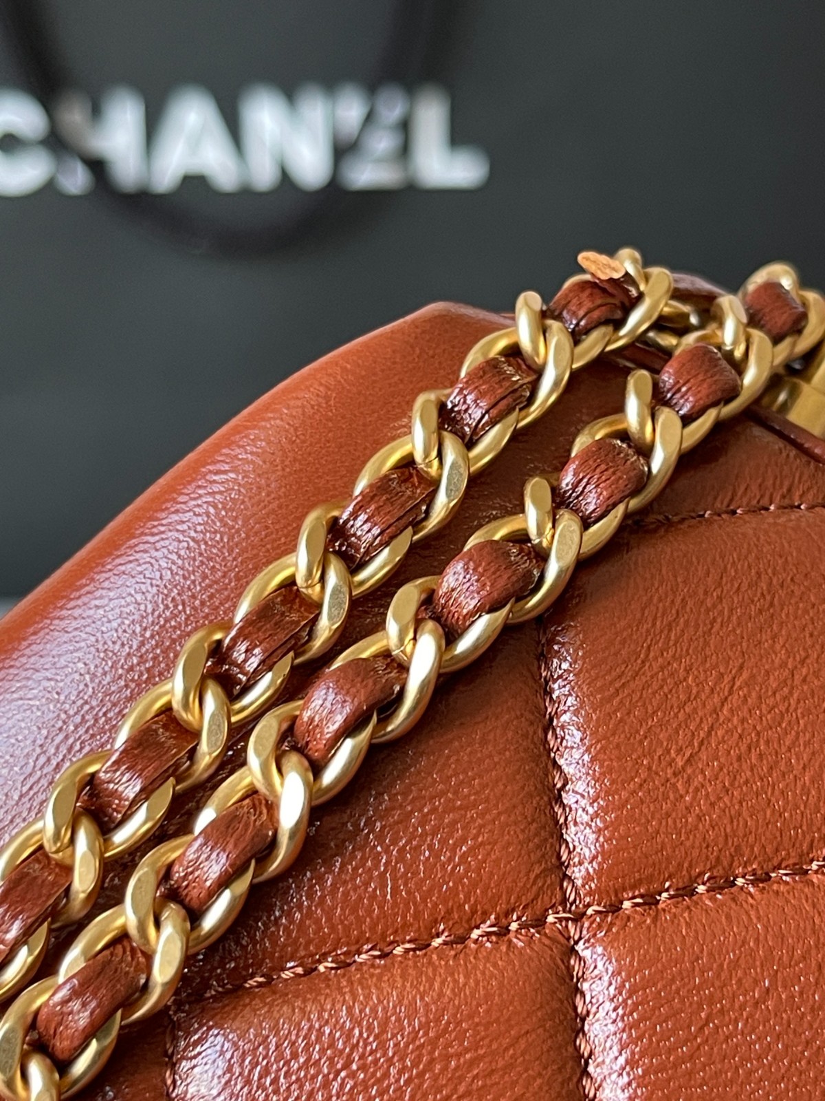 026 68123199;78123221 size 12×18×7cm;size 16×23.5×8cm