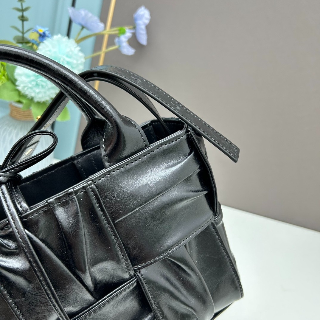 029 029#212-BV-bags-01-2024SS