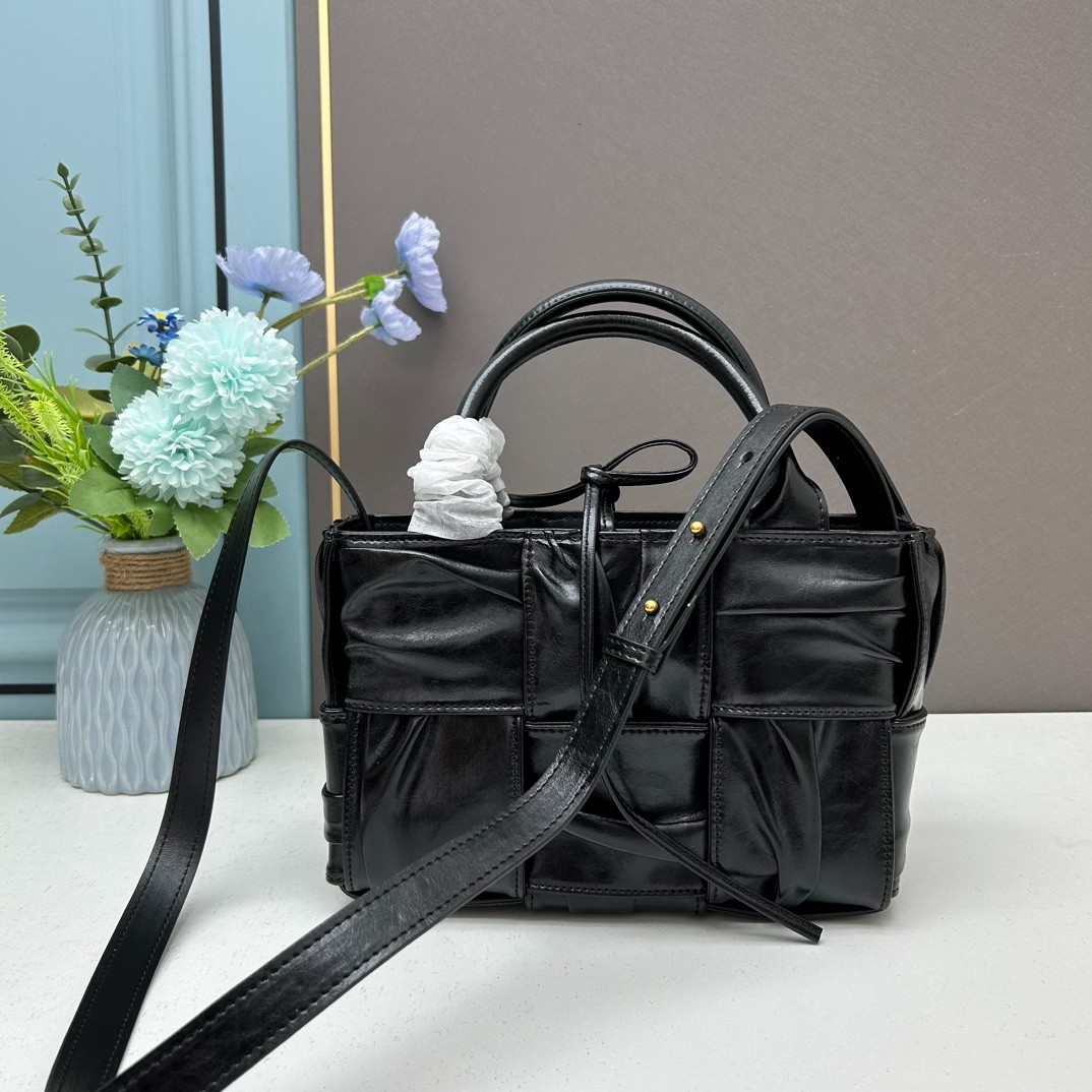 029 029#212-BV-bags-01-2024SS