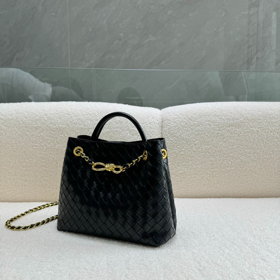 002 002#212-BV-bags-01-2024SS