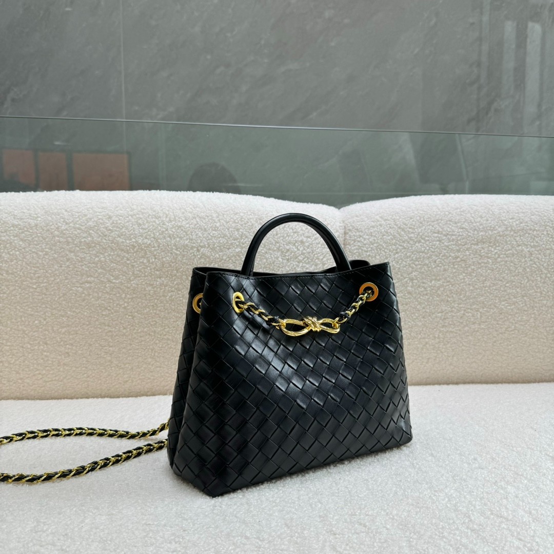 002 002#212-BV-bags-01-2024SS