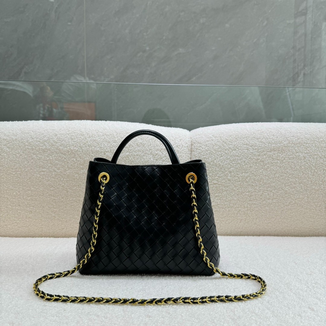 002 002#212-BV-bags-01-2024SS